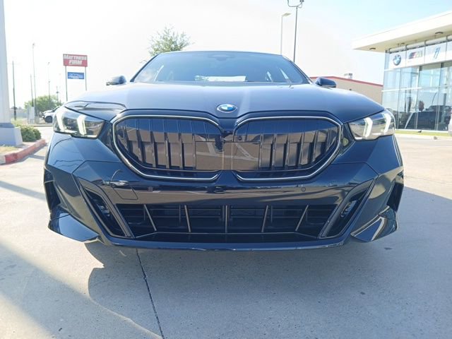 New 2026 BMW 530i image 2