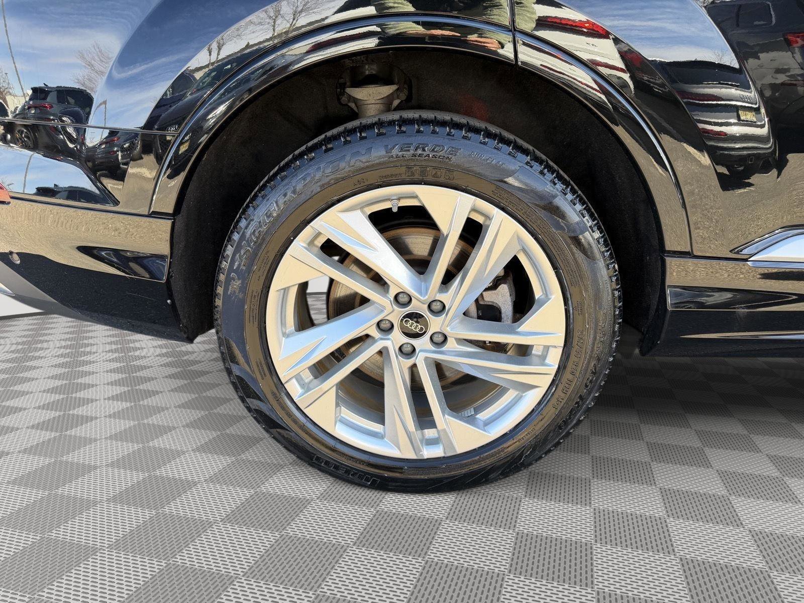 Used 2023 Audi Q7 3.0T Premium w/ Convenience Package image 10