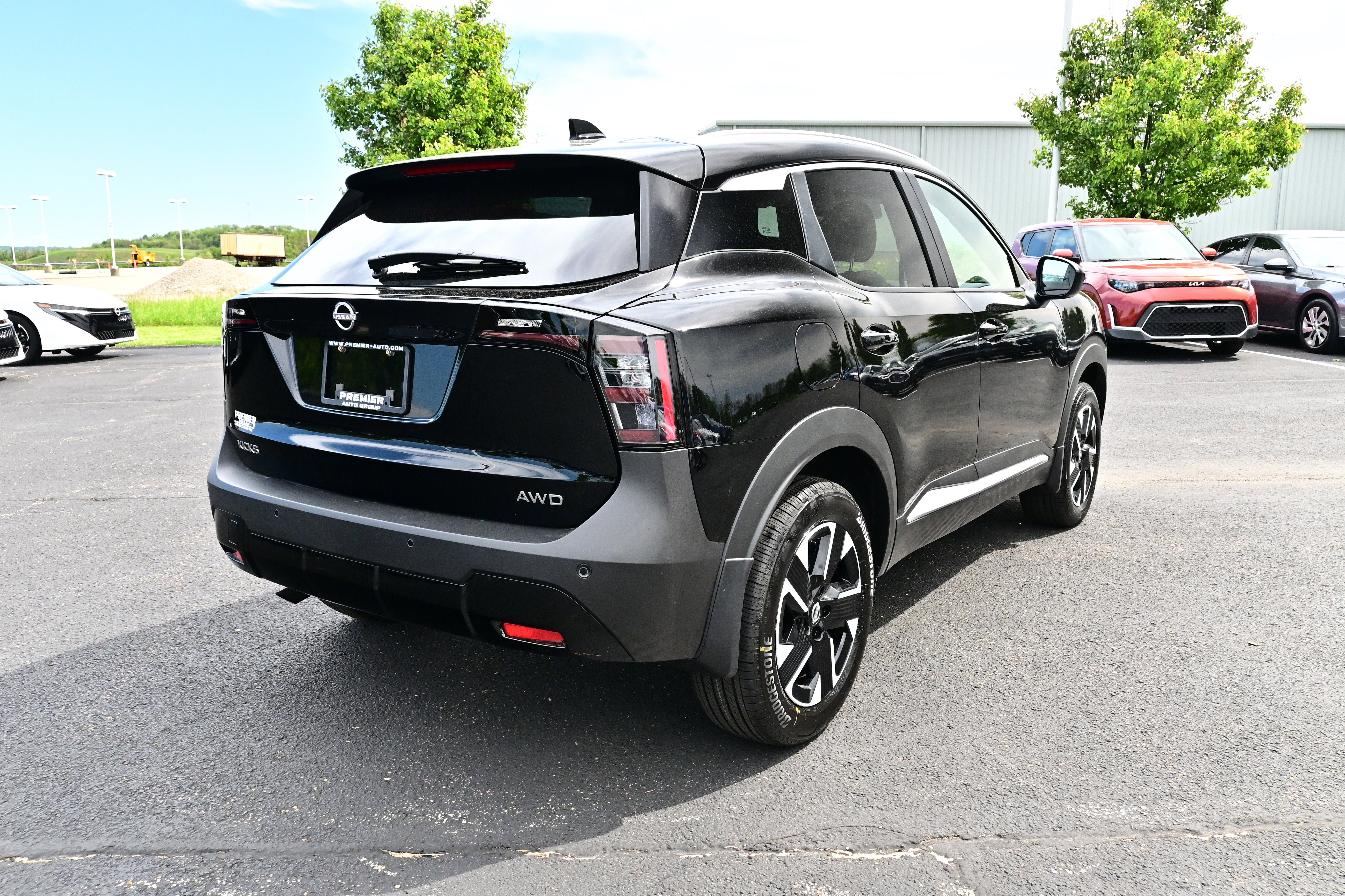 New 2026 Nissan Kicks SV w/ SV Premium Package AWD/4WD image 6