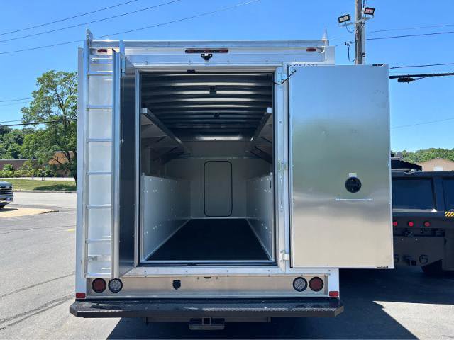 New 2025 Chevrolet Express 4500 w/ Power Convenience Package image 6