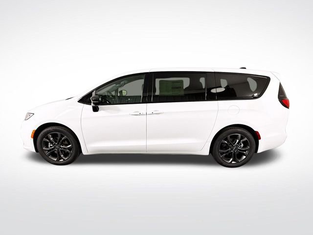 New 2026 Chrysler Pacifica Select image 4