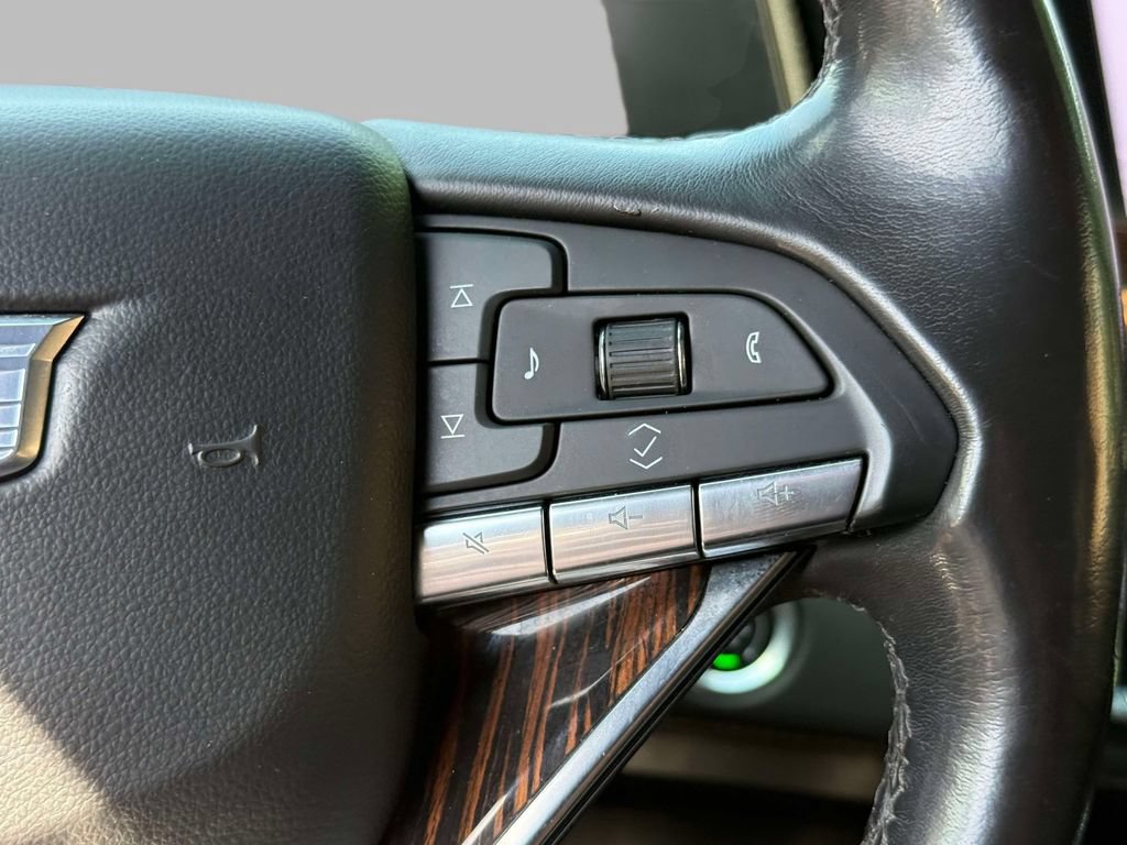 Used 2023 Cadillac Escalade ESV Premium Luxury AWD/4WD image 34