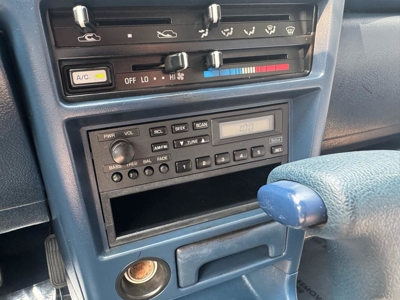 Used 1991 Geo Prizm LSi FWD image 17