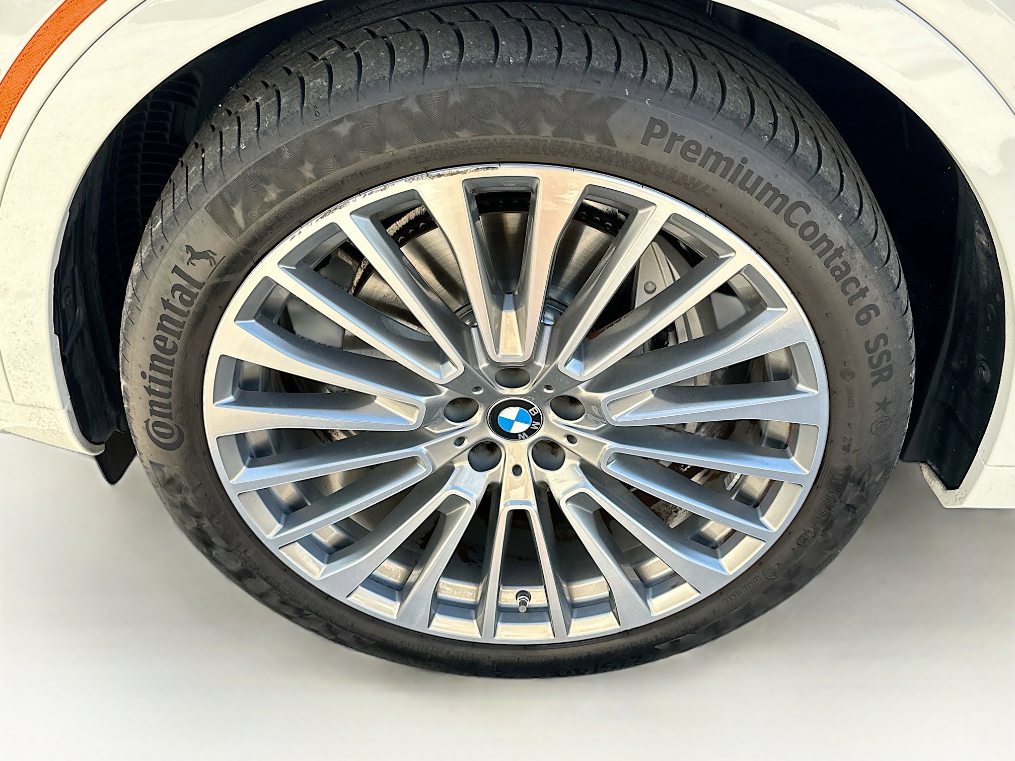 Certified 2024 BMW X7 xDrive40i w/ Parking Assistance Package image 35