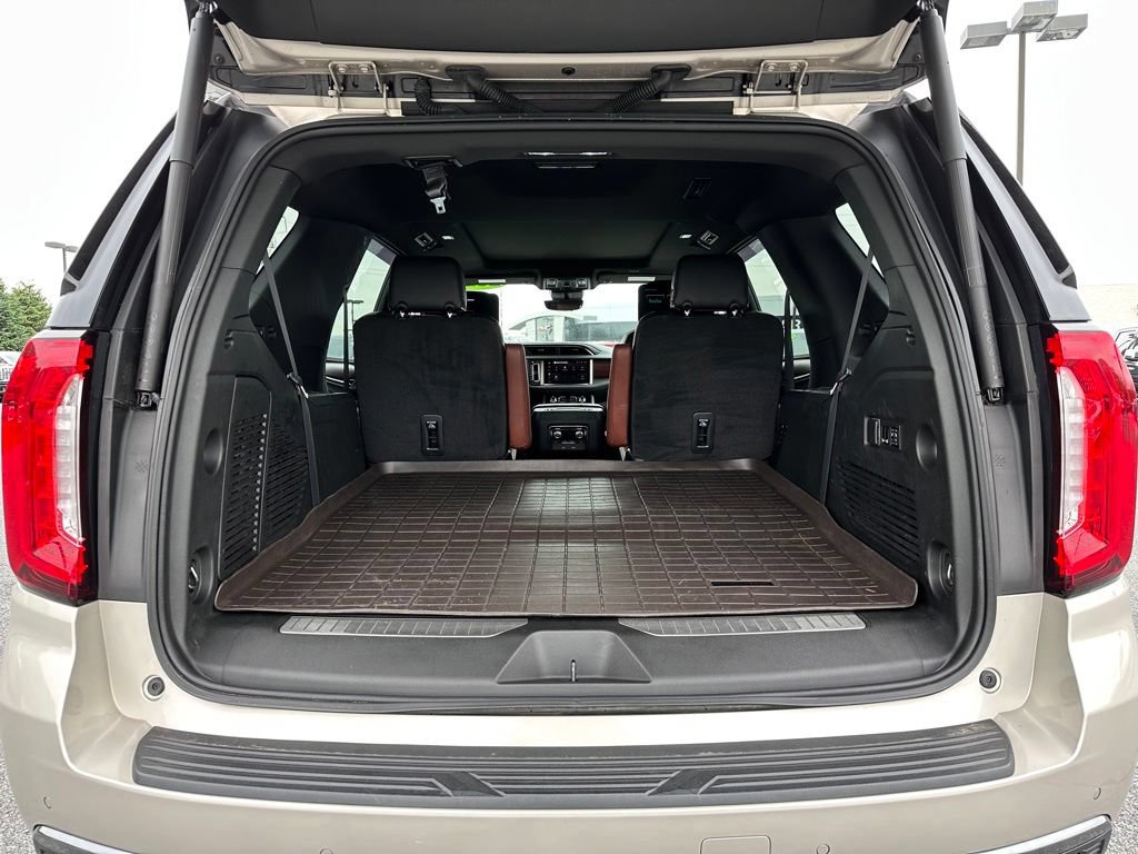 Certified 2023 GMC Yukon Denali Ultimate AWD/4WD image 45