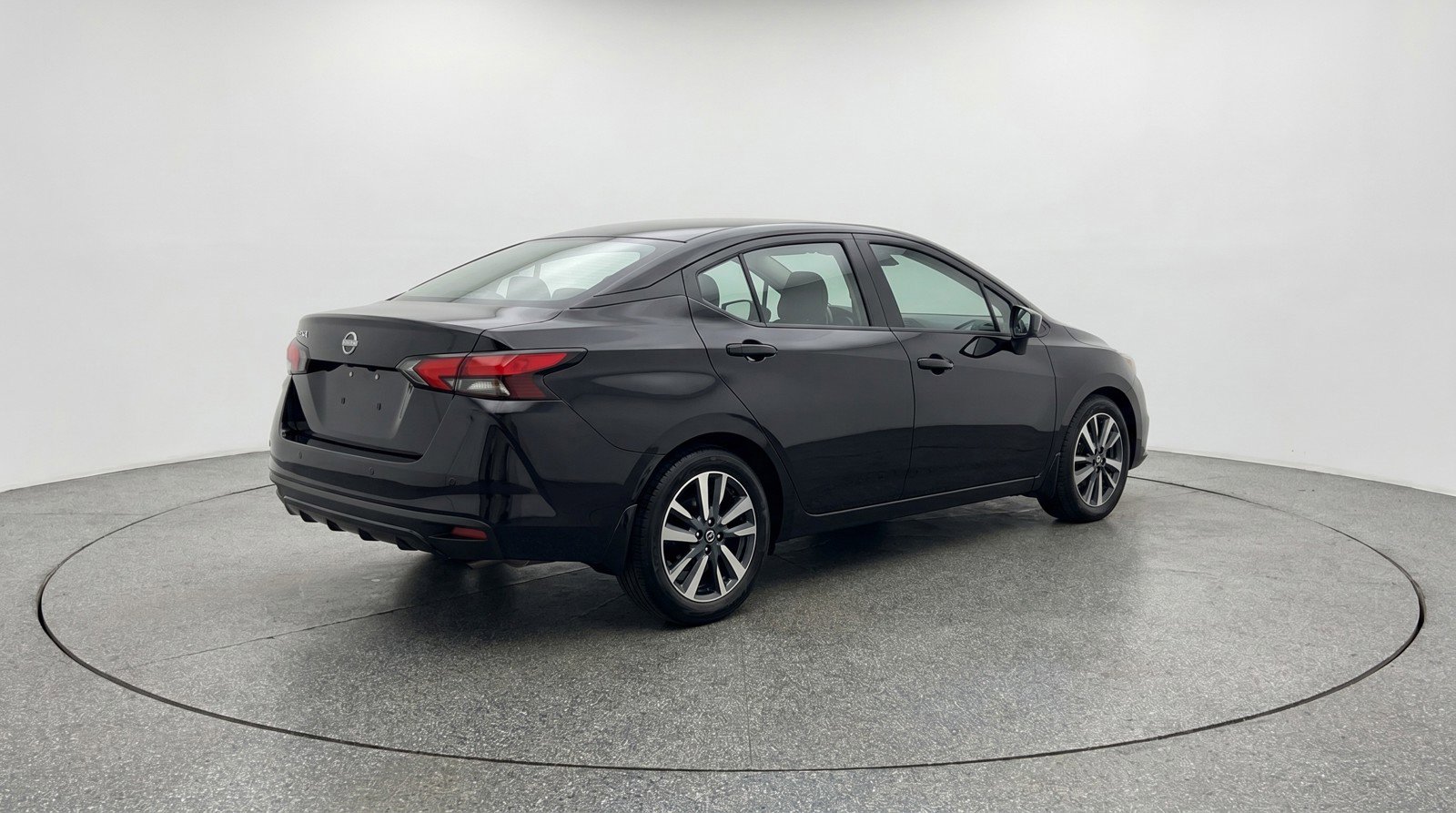 Used 2025 Nissan Versa SV FWD image 9