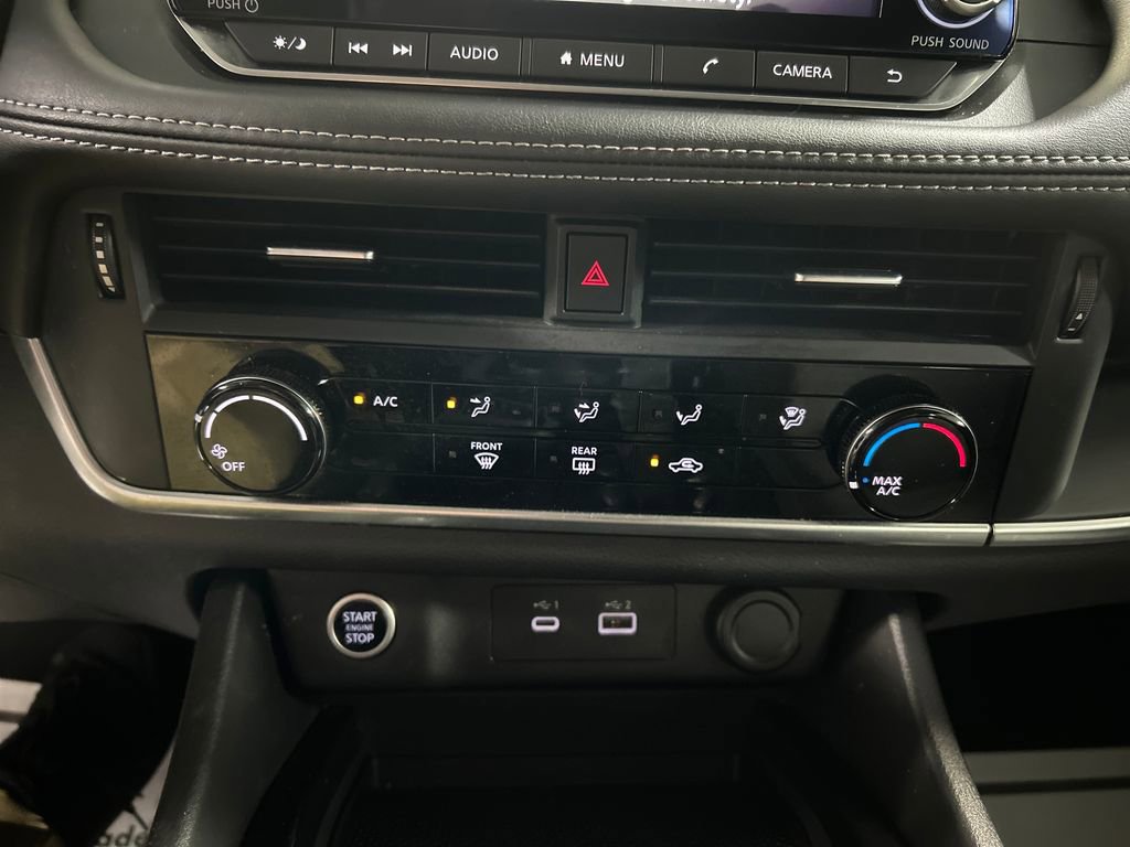 Used 2022 Nissan Rogue S image 17