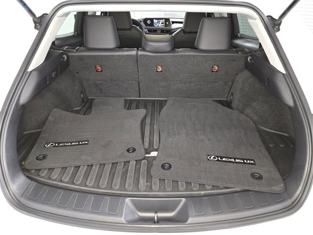 Used 2019 Lexus UX 250h image 20