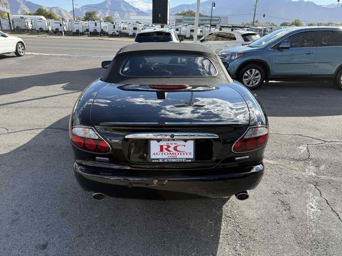 Used 2006 Jaguar XK8 Convertible image 7