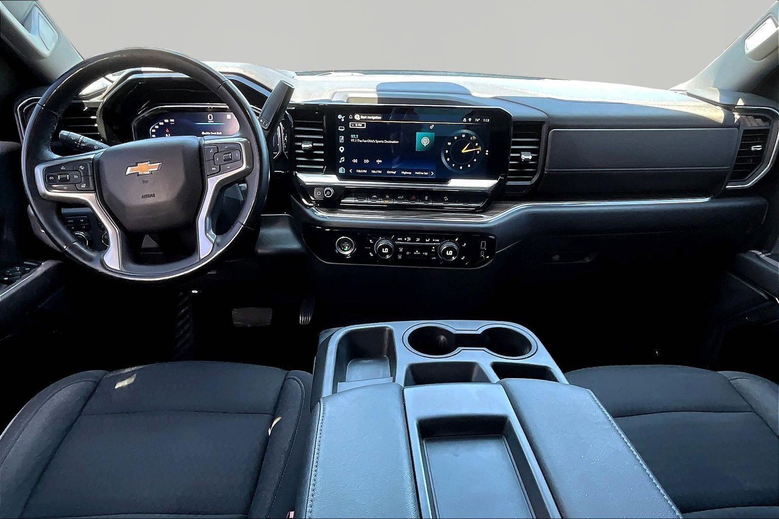 Used 2023 Chevrolet Silverado 1500 LT w/ Z71 Off-Road Package AWD/4WD image 7