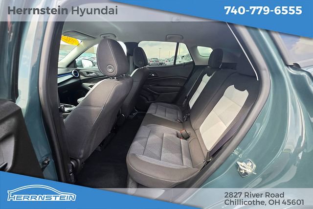 Used 2025 Chevrolet Trax LS w/ LS Convenience Package FWD image 21