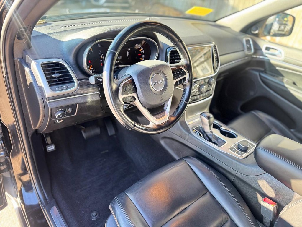 Used 2021 Jeep Grand Cherokee Limited image 13