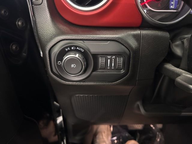 Used 2022 Jeep Wrangler Unlimited Rubicon image 38