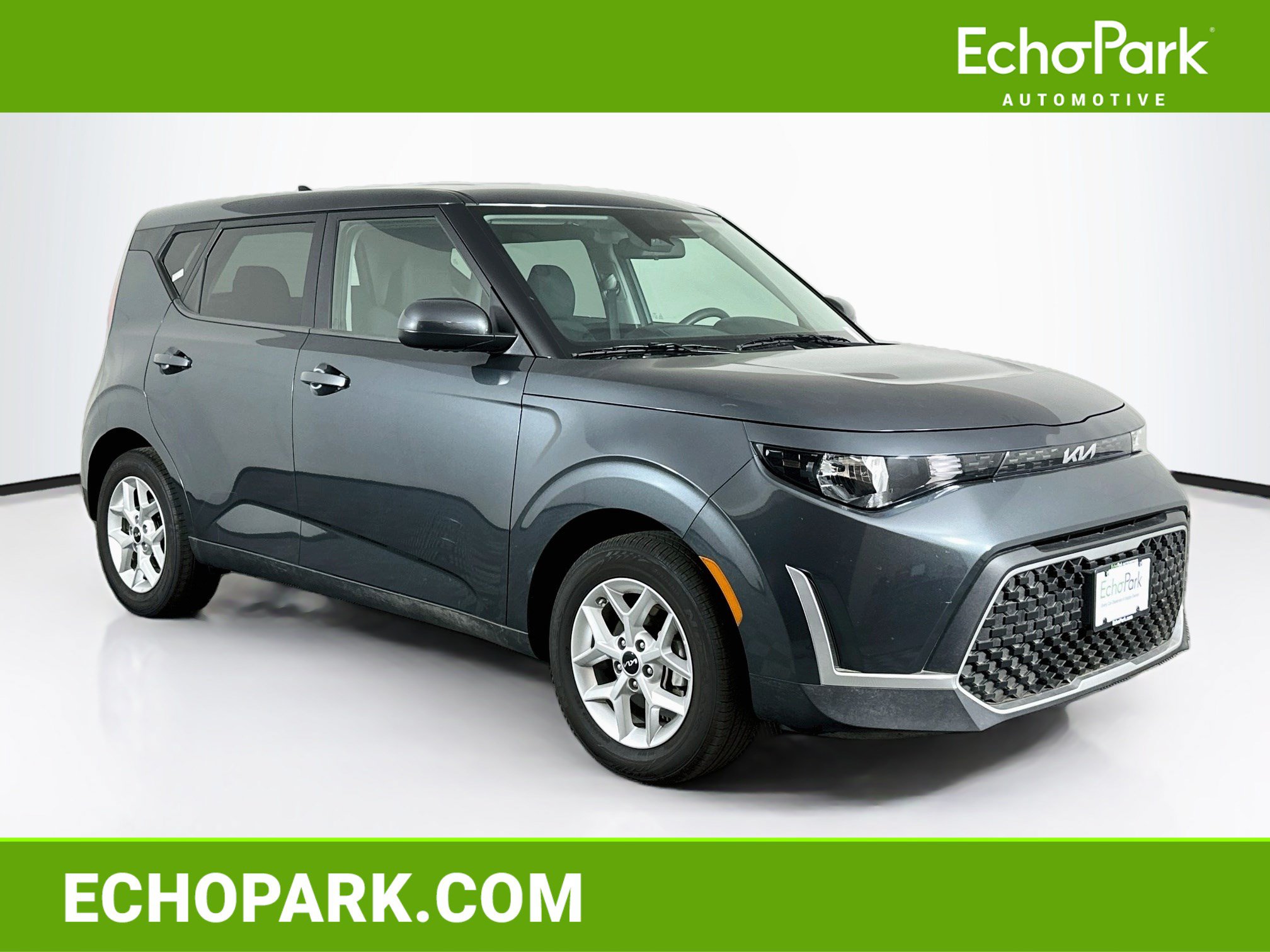 Used 2025 Kia Soul LX w/ LX Technology Package FWD image 1