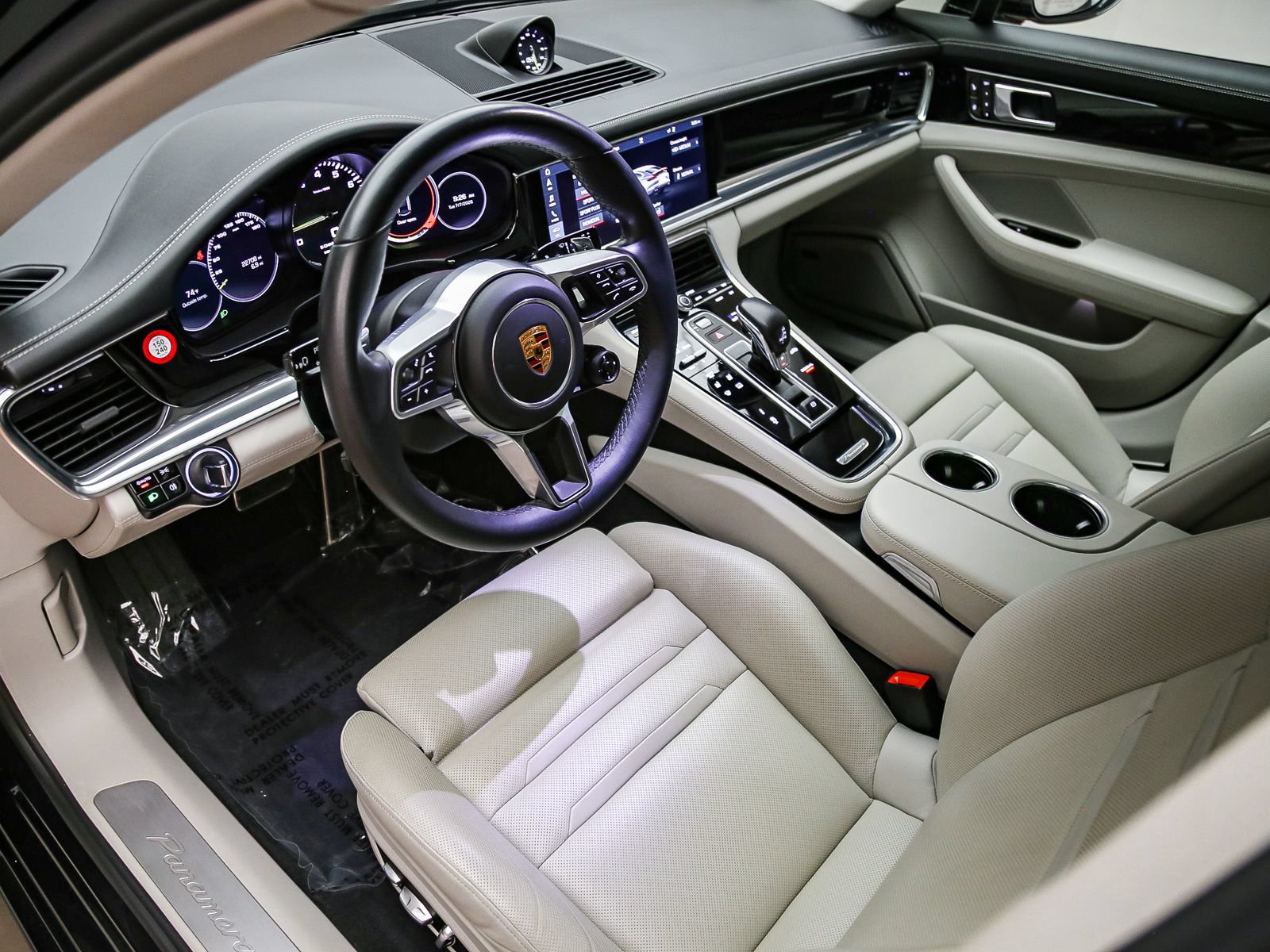 Used 2018 Porsche Panamera 4 Executive AWD/4WD image 4