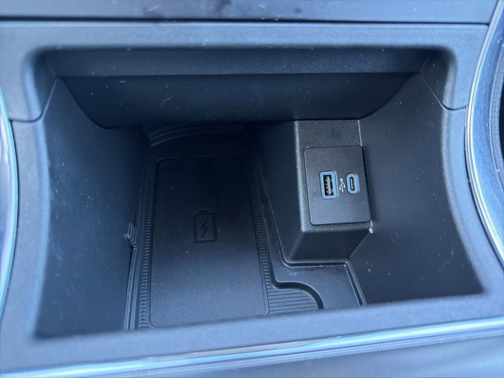 Used 2024 Ford Edge Titanium image 20