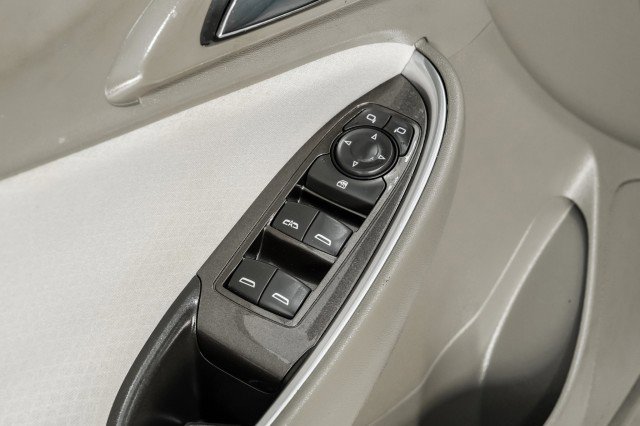 Used 2016 Chevrolet Malibu LT image 41