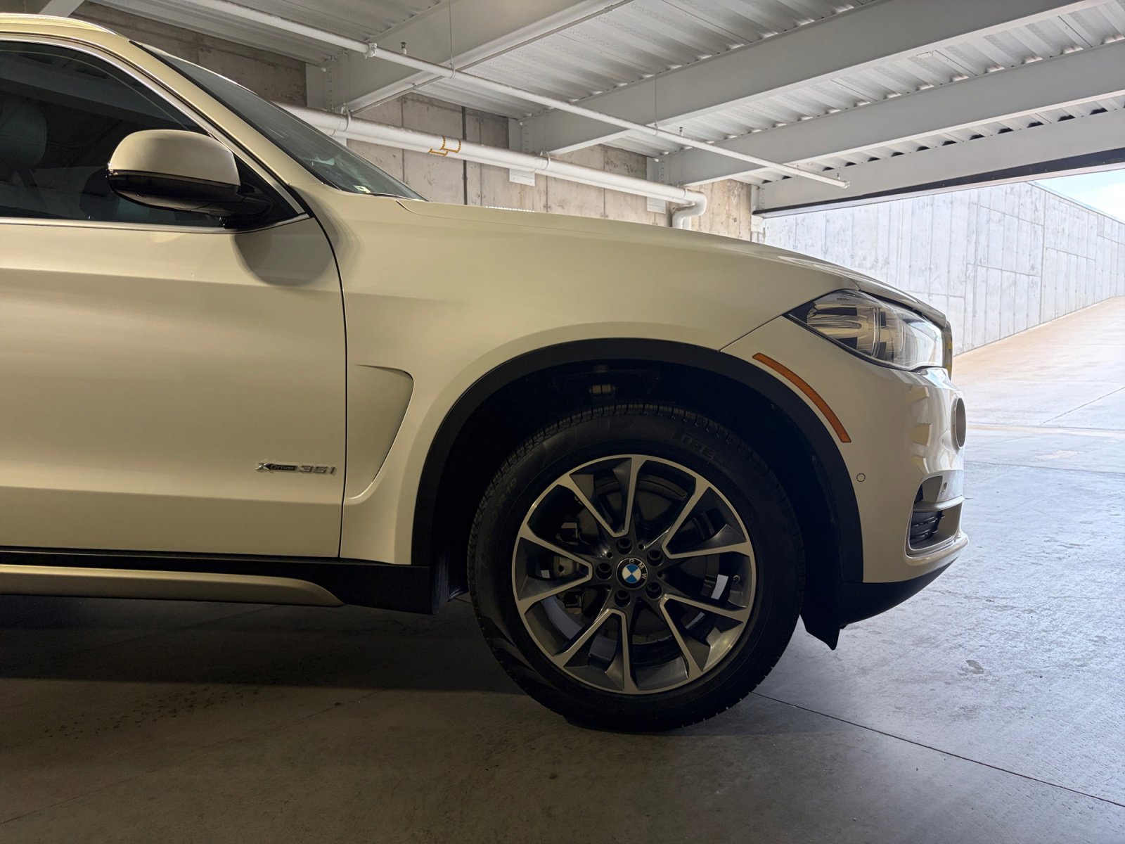 Used 2018 BMW X5 xDrive35i AWD/4WD image 11