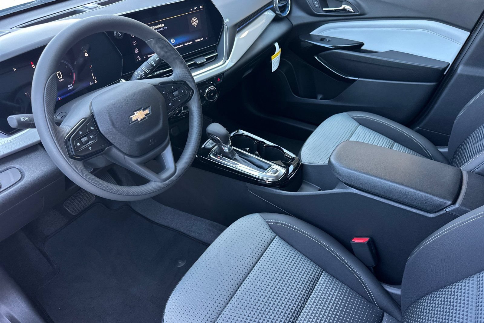 New 2026 Chevrolet Trax LT FWD image 10