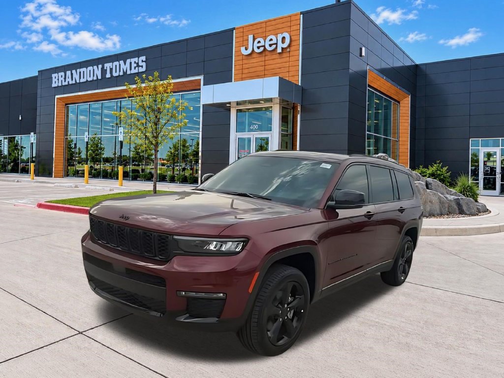 Used 2025 Jeep Grand Cherokee L Limited w/ Black Appearance Package AWD/4WD image 2