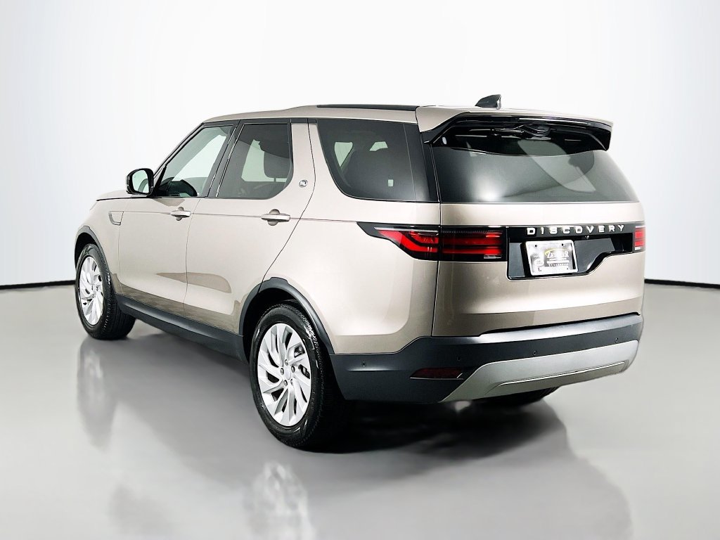 Used 2025 Land Rover Discovery S AWD/4WD image 7