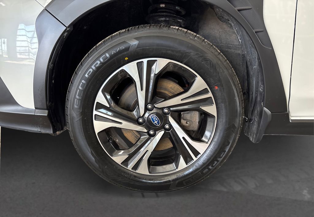 Used 2024 Subaru Crosstrek 2.0i Premium image 12