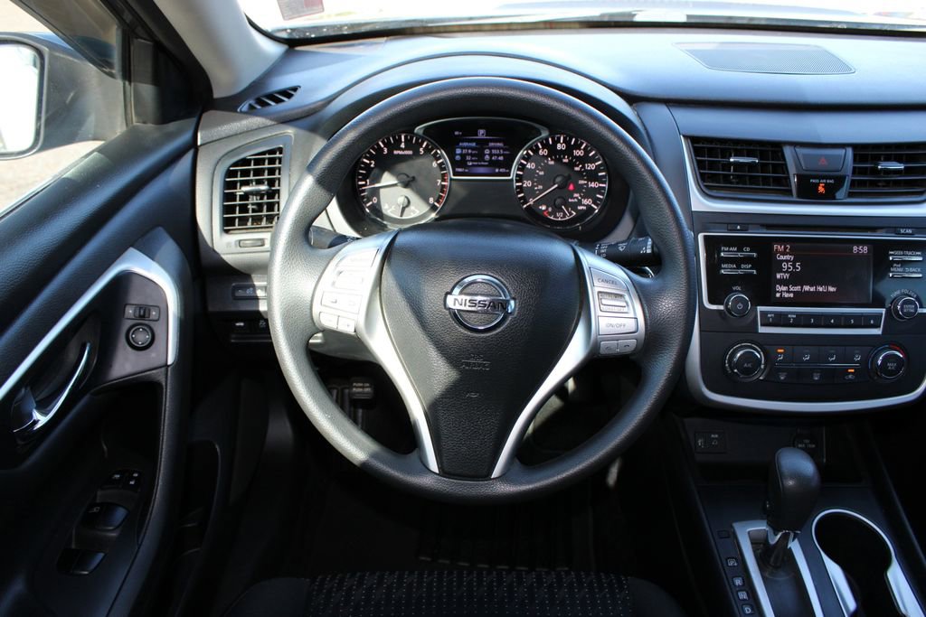 Used 2017 Nissan Altima 2.5 S w/ Power Driver Seat Package image 9