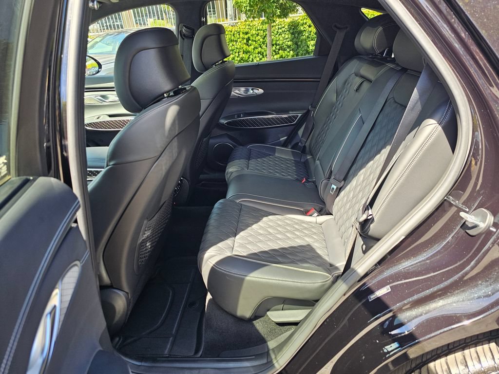 Certified 2025 Genesis GV70 3.5T Sport w/ Sport Prestige Package AWD/4WD image 23