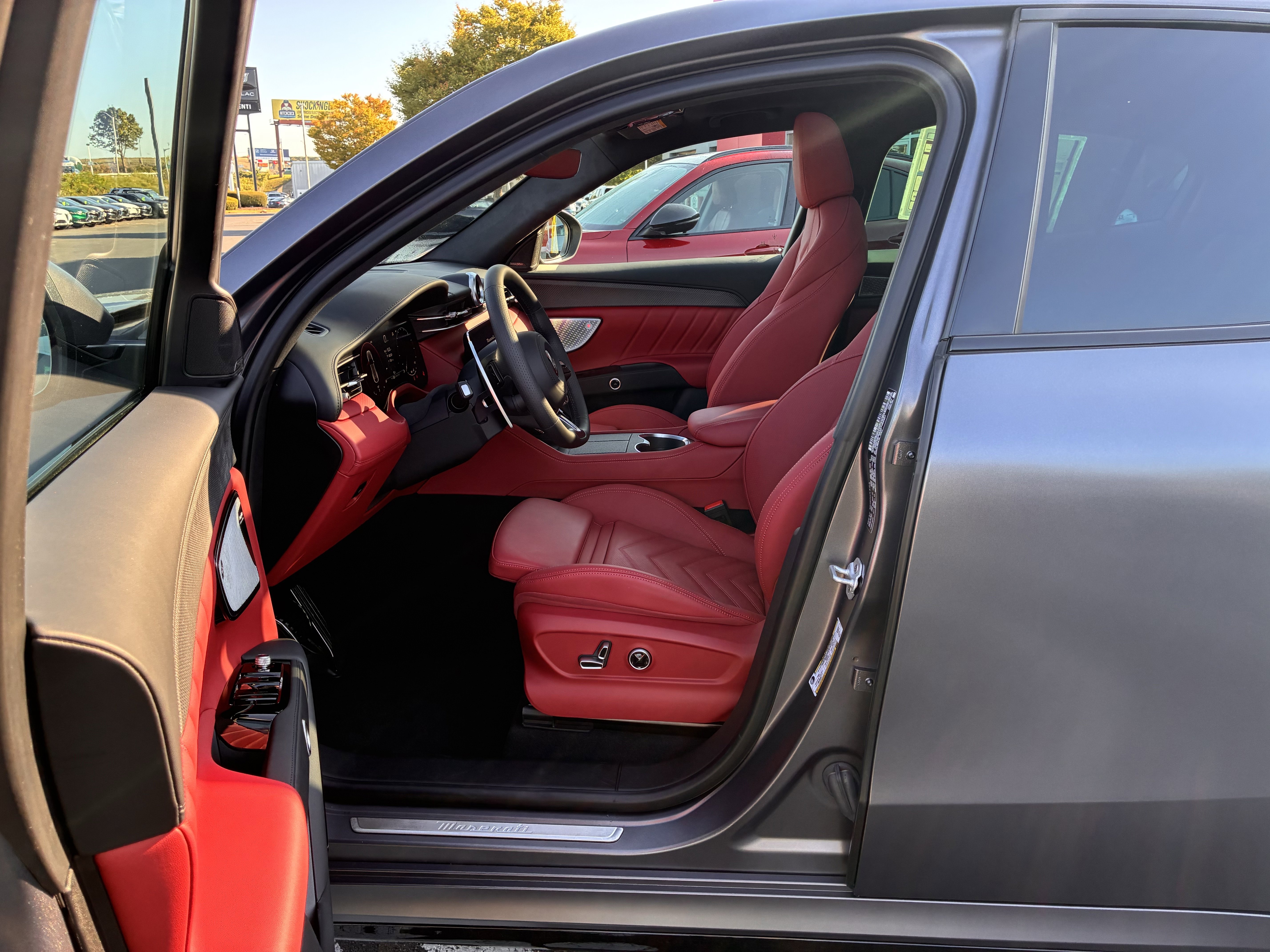 New 2025 Maserati Grecale Modena image 16