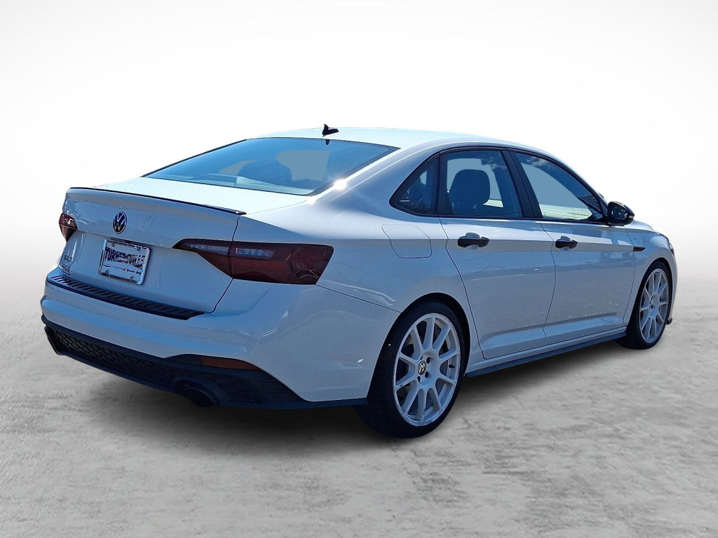 Used 2024 Volkswagen Jetta GLI 40th Anniversary Edition image 5