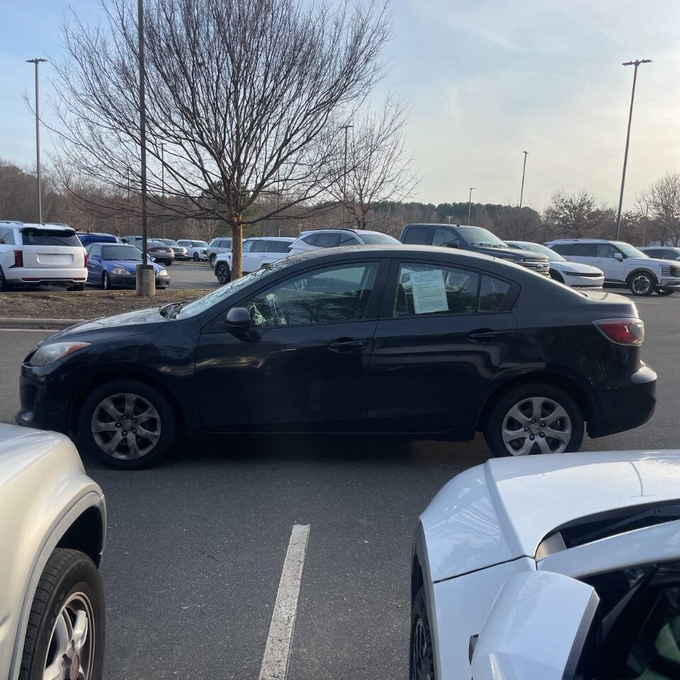 Used 2013 MAZDA MAZDA3 i Sport FWD image 12