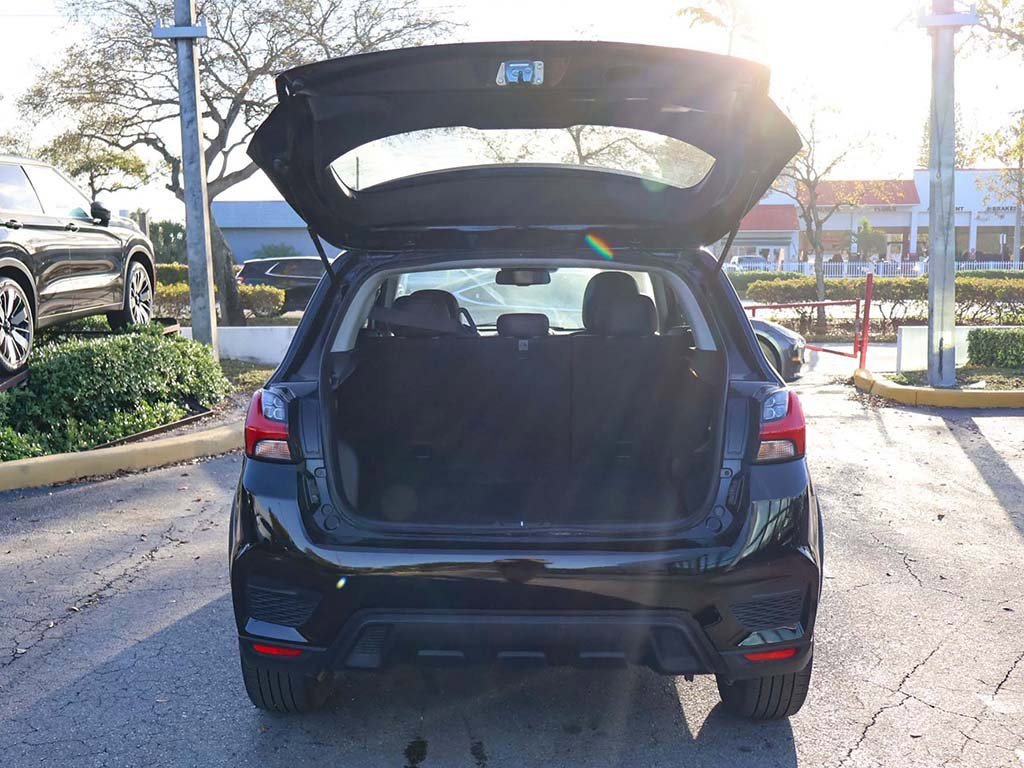 Used 2024 Mitsubishi Outlander Sport SE image 17