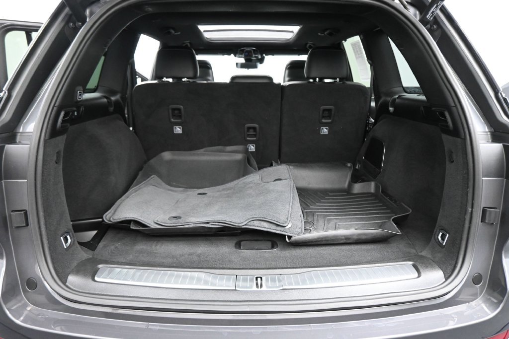 Used 2022 Jeep Grand Cherokee Overland w/ Luxury Tech Group IV RWD image 25