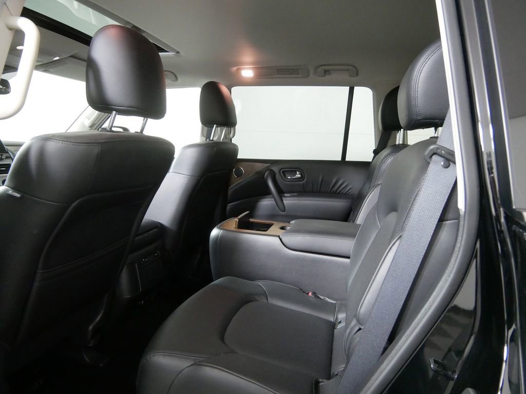 Used 2024 Nissan Armada SL w/ Captain's Chairs Package image 18