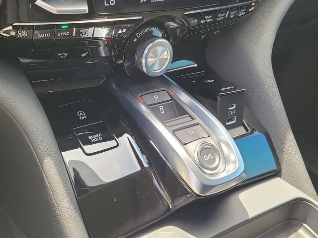 Used 2025 Acura MDX SH-AWD image 33