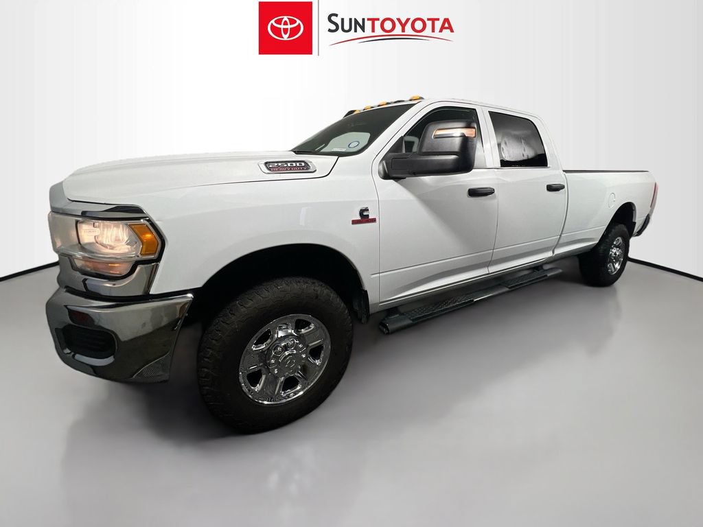 Used 2024 RAM 2500 Tradesman w/ Chrome Appearance Group AWD/4WD image 9