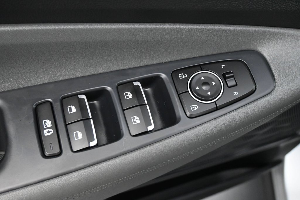 Used 2023 Hyundai Santa Fe SEL AWD/4WD image 4