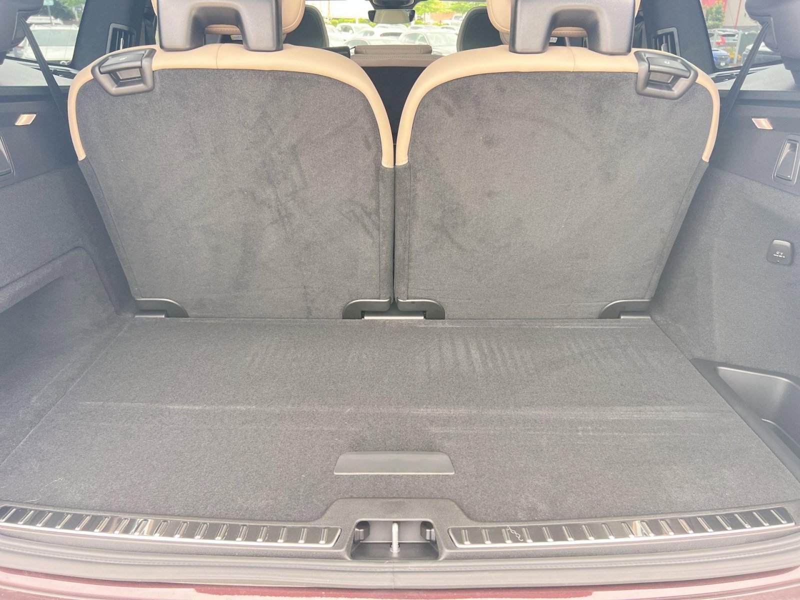 New 2026 Volvo XC90 B6 Ultra w/ Lounge Package image 25