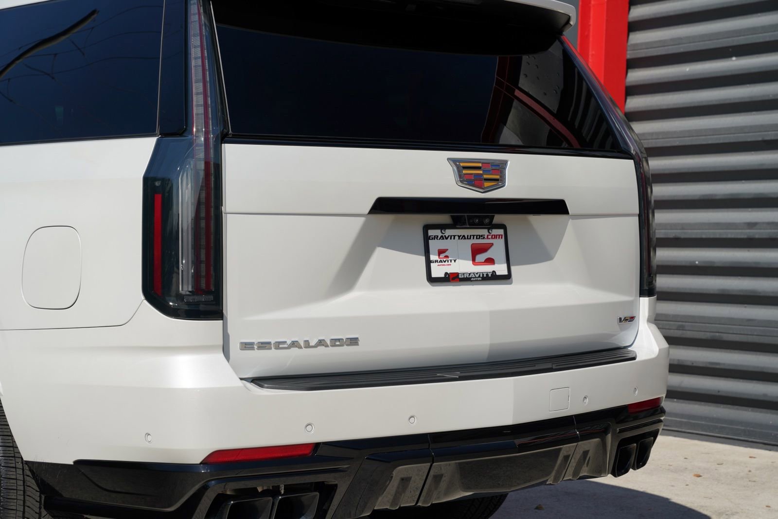 Used 2025 Cadillac Escalade ESV V image 12