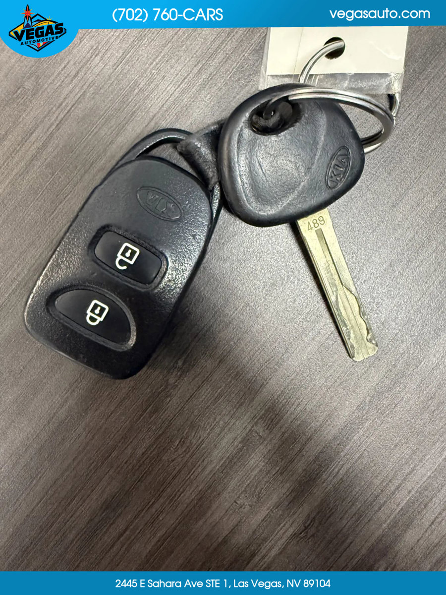 Used 2011 Kia Sorento LX w/ Convenience Pkg image 26