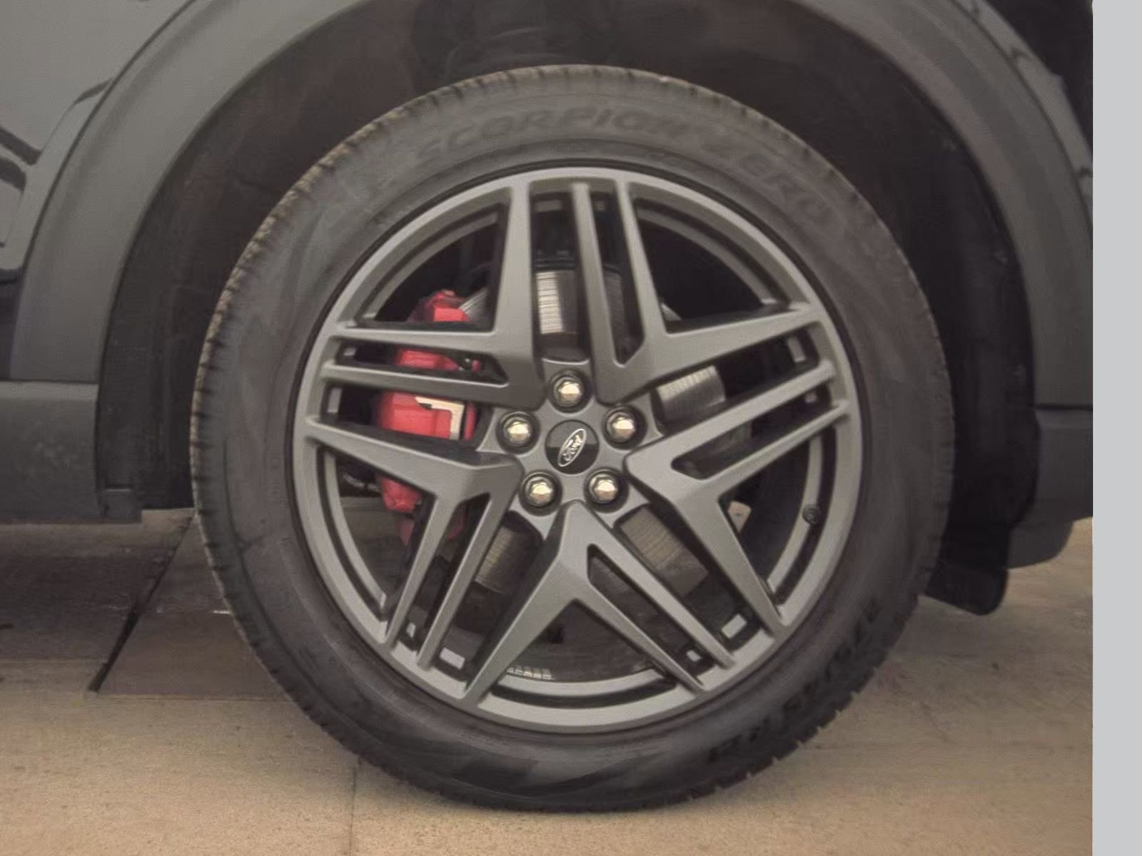 Used 2025 Ford Explorer ST-Line w/ Premium Package image 14