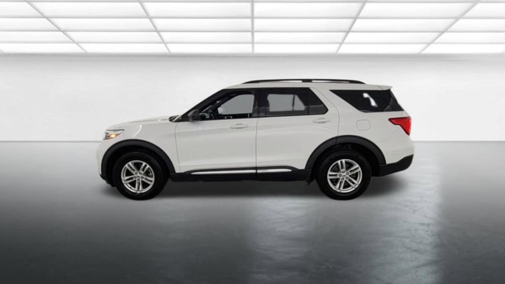 Used 2020 Ford Explorer XLT w/ Comfort Package AWD/4WD image 5