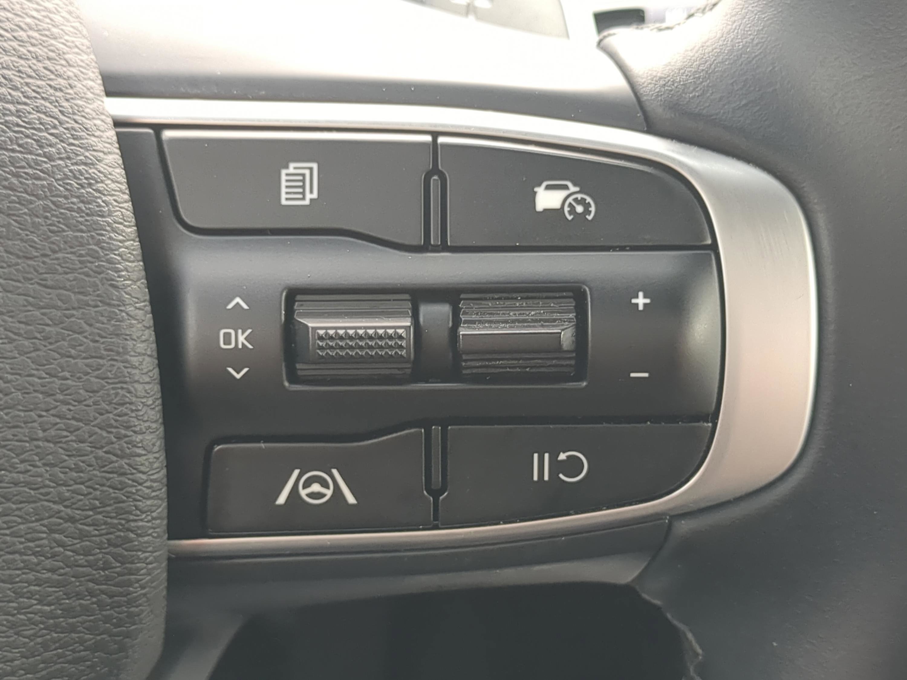 Certified 2023 Kia Sportage EX AWD/4WD image 21