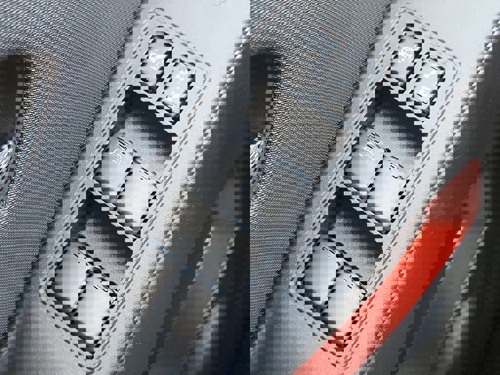 Used 2024 Nissan Frontier PRO-4X w/ Technology Package image 28