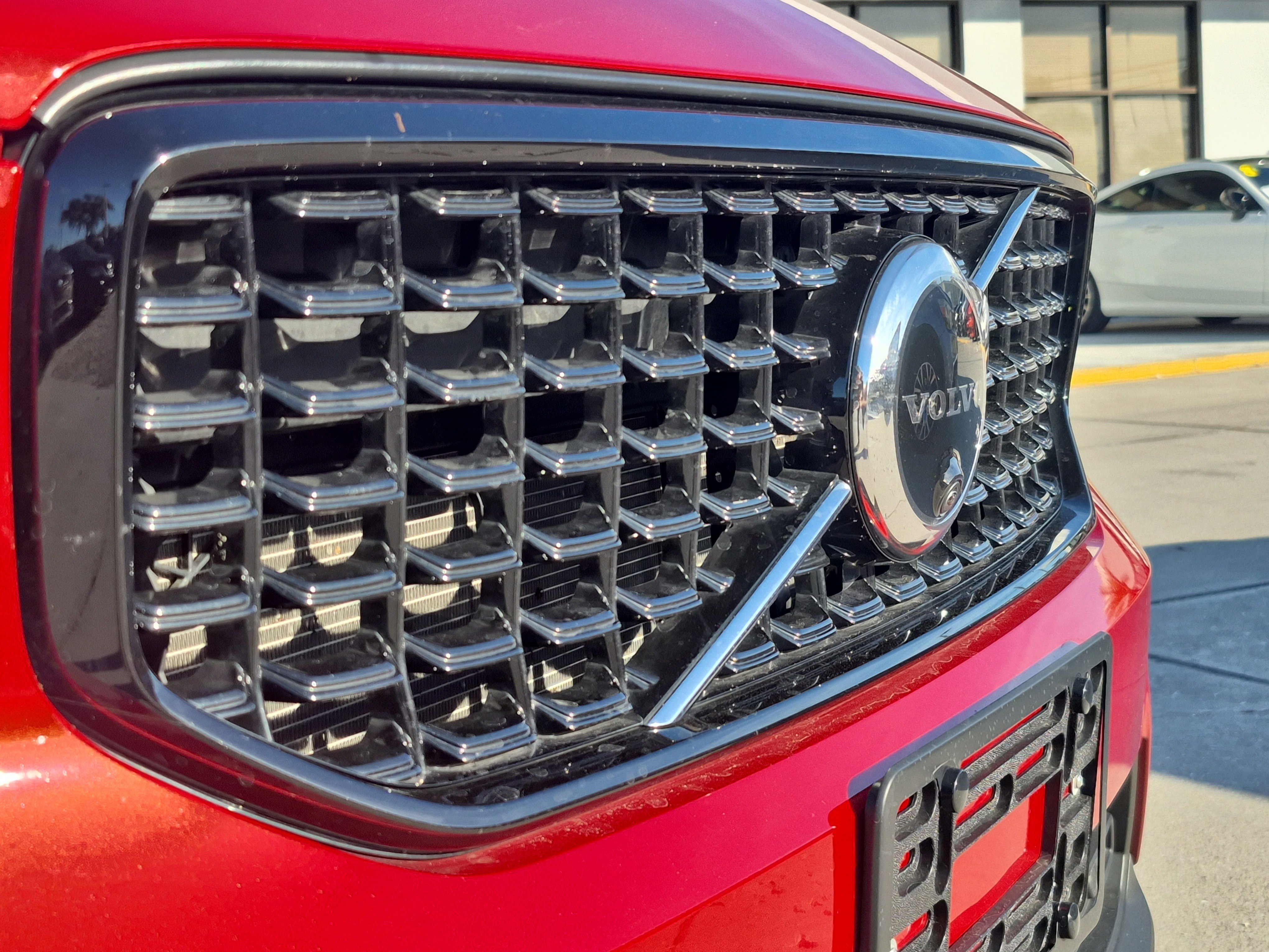 Used 2023 Volvo XC40 B5 Plus w/ Driver Assist Package image 8