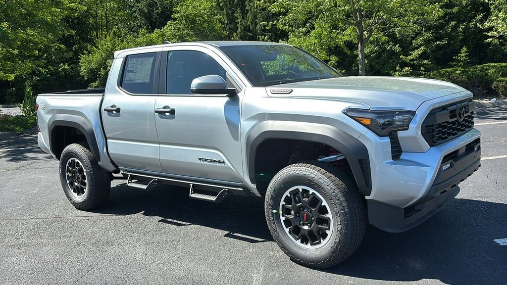 New 2026 Toyota Tacoma TRD Off-Road w/ TRD Off Road Upgrade Package AWD/4WD image 32