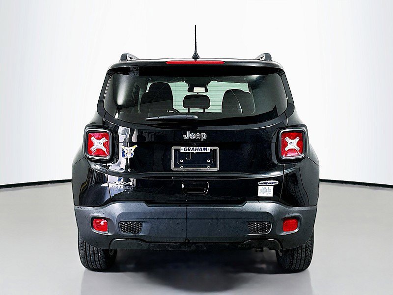 Used 2020 Jeep Renegade Latitude w/ Cold Weather Group AWD/4WD image 6