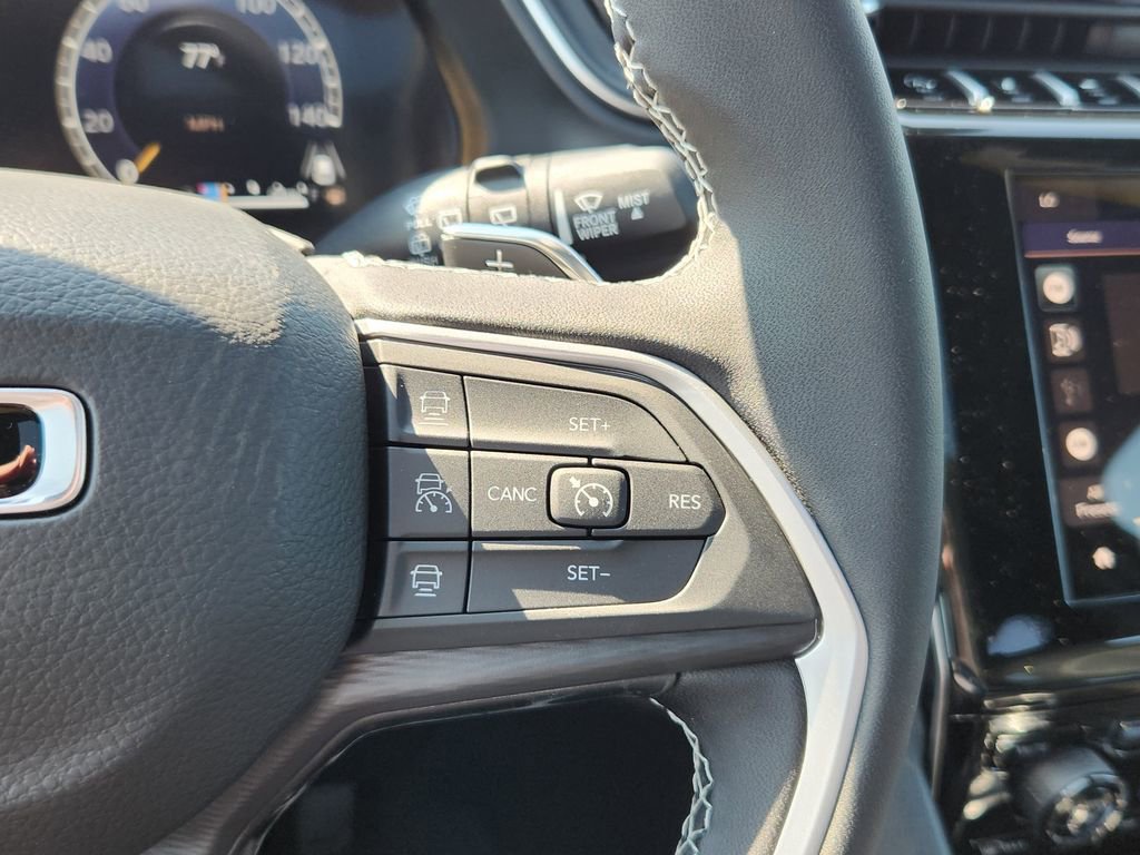 New 2025 Jeep Grand Cherokee Laredo X w/ Trailer Tow Package image 19