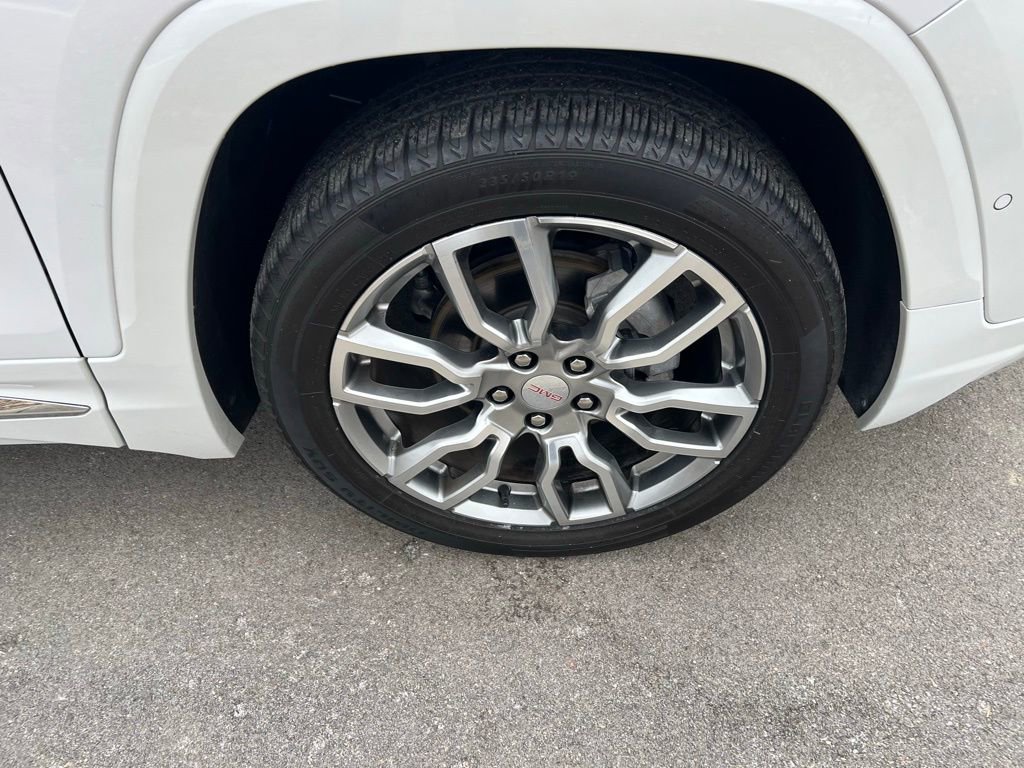 Used 2022 GMC Terrain Denali w/ Denali Premium Package image 12