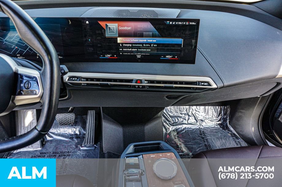 Used 2022 BMW iX xDrive50 w/ Convenience Package image 42